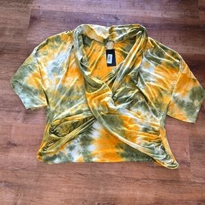 NWT L&B Green and Yellow Wrap Crop Blouse